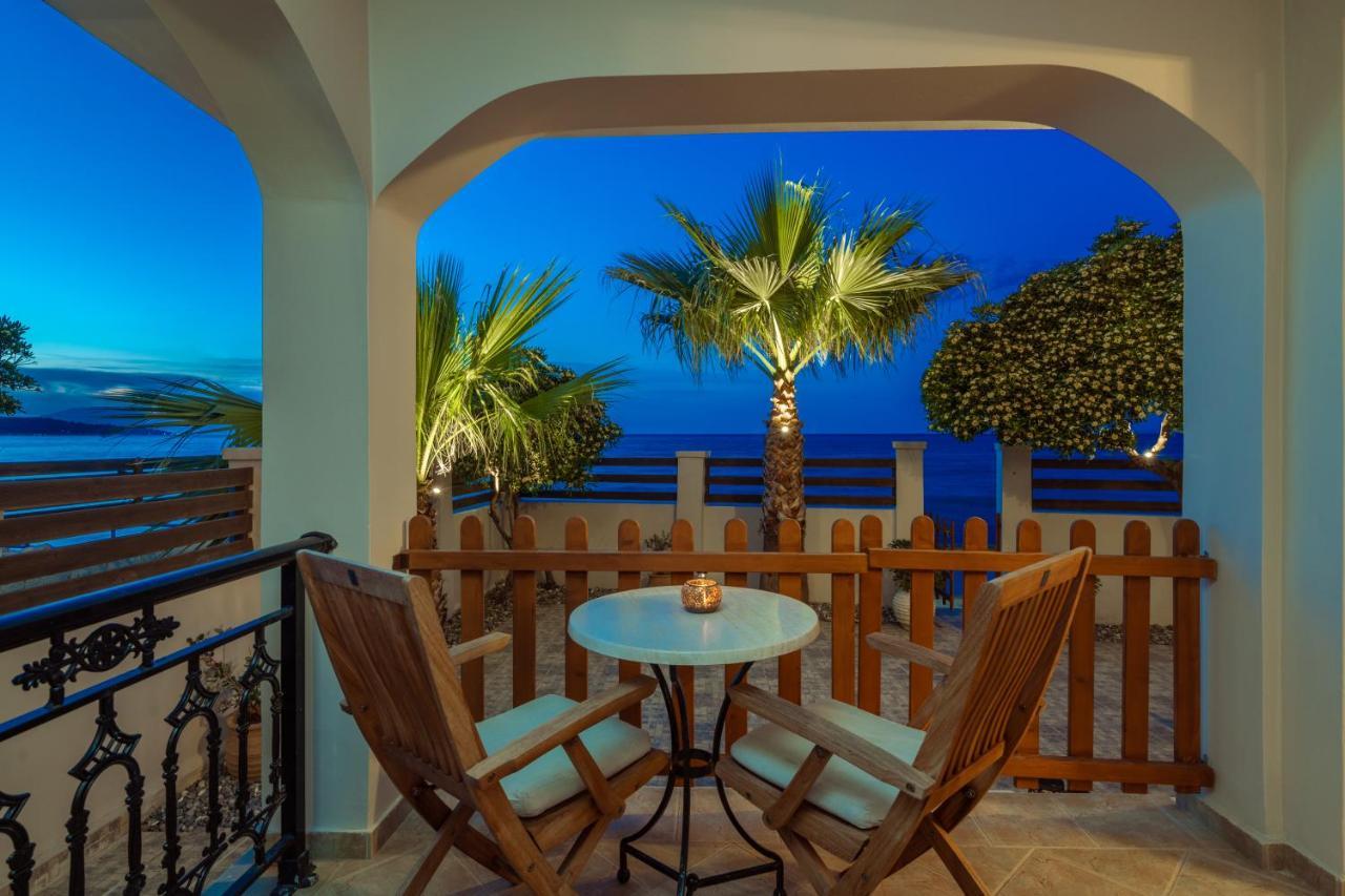Villa Elizabeth - Seafront Classic Villa! อาร์กาซี ภายนอก รูปภาพ